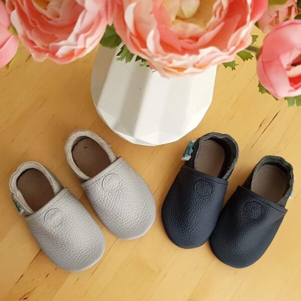 antyposlizgowe miękkie paputki kapcie skórzane dla dzieci do przedszkola