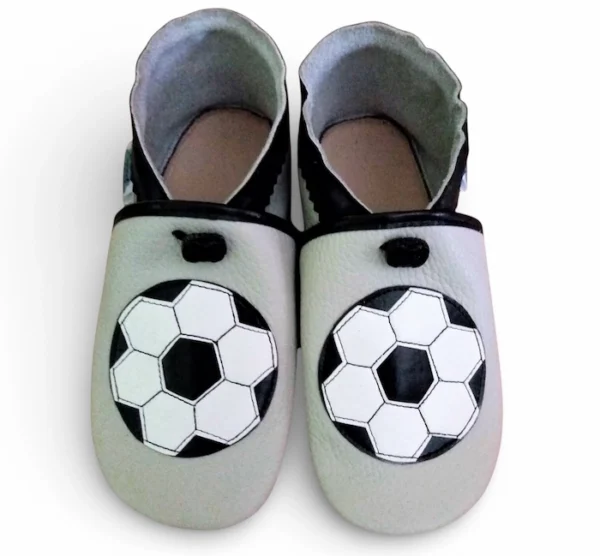 kapcie skórzane dla dzieci do przedszkola z piłkami, chłopięce kapcie typu miękkie antyposlizgowe paputki skórzane barefoot kapcie skórzane dla dzieci do przedszkola z piłkami, chłopięce kapcie typu miękkie antypoślizgowe paputki skórzane barefoot