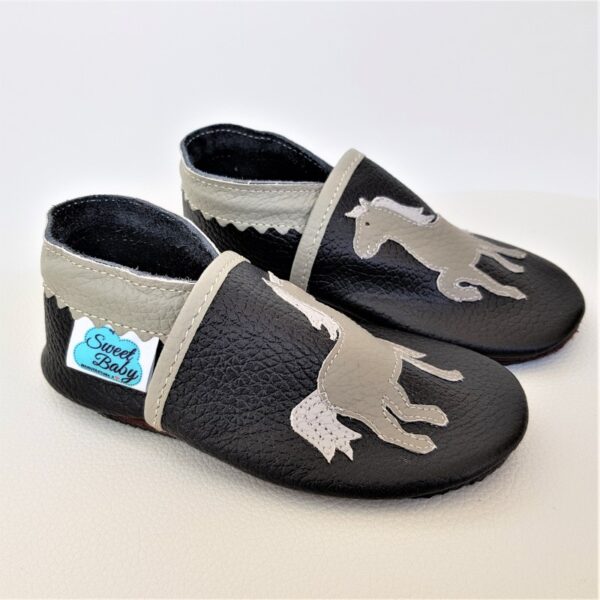 dziecięce paputki skórzane kapcie dla dzieci koniki