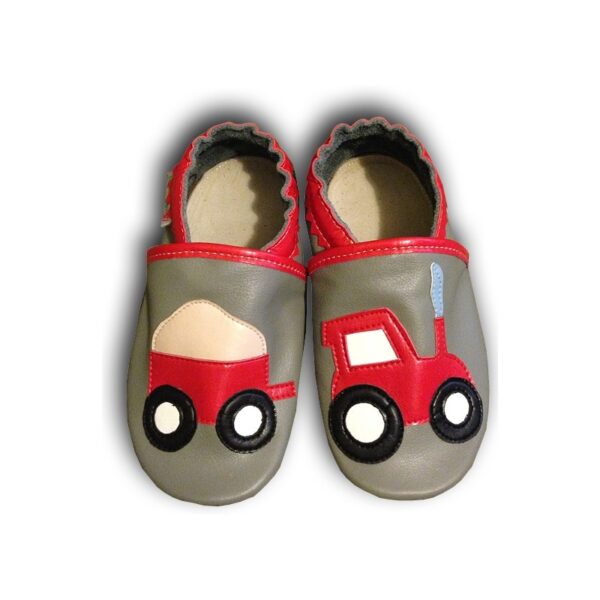 traktor ciągnik dziecięce paputki skórzane kapcie dla dzieci do przedszkola żłobka