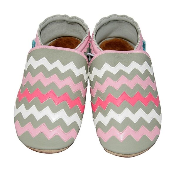 kapcie da dzieczynki paputki skózrane do przedszkola nauki chodzenia raczkowania żłobka