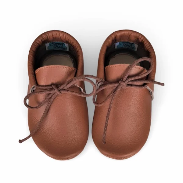 buty do chrztu dla chłopca, skórzane buciki chrzcielne, wiązane eleganckie mokasynki ze skóry buty do chrztu dla chłopca, skórzane buciki chrzcielne, wiązane eleganckie mokasynki ze skóry