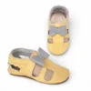 przewiewne kapcie dla dzieci oddychające sandały dla dzieci barefoot, miękkie i elastyczne niczym bosa stopka, antypoślizgowe i skórzane kapcie dla dziewczynki z kokardkami od sweetbaby
