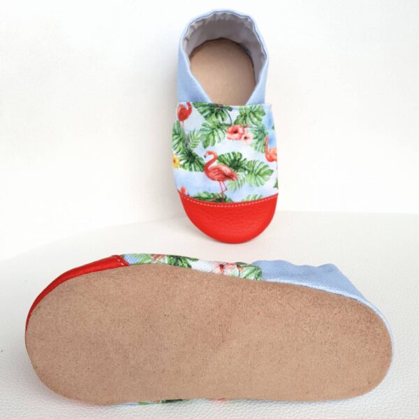 bosa stopka, buciki dziecięce, buciki letnie, butki letnie, butki niemowlęce, butki skórzane, buty dla dziecka, buty do nauki chodzenia, buty do przedszkola, buty do żłobka, kapcie dla dzieci, kapcie do przedszkola, kapcie do przeszkola, kapcie do żłobka, kapcie skórzane, miękkie butki, miękkie kapcie, miękkie podeszwy, mokasynki skórzane, pantofelki, papcie dla dzieci, paputki, paputki dla dzieci, paputki skórzane, pierwsze buciki, pierwsze butki, pierwsze buty, przewiewne kapcie, skórzane buty dla dziecka, tuptusie, wygodne butki