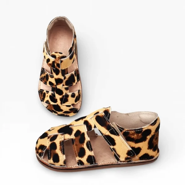 miękkie sandały barefoot dla dzieci Sweet baby z szerokimi czubkami elastyczne i oddychające zapinane na rzepy ze skóry w panterkę