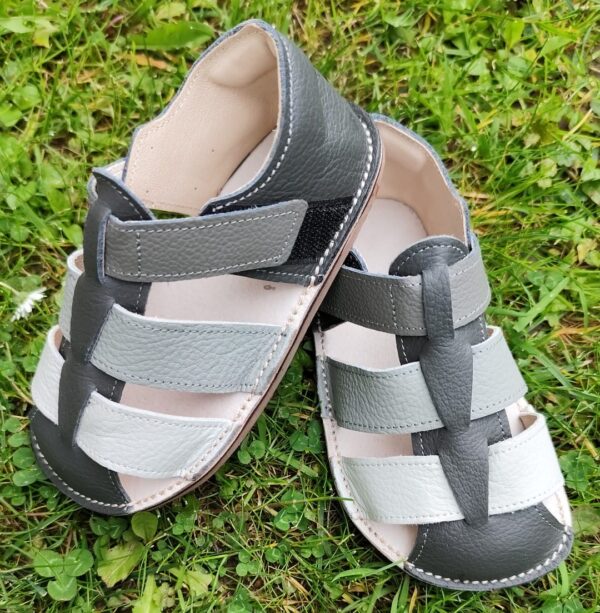 Barefootowe sandałki dziecięce ze skóry naturalnej, sandalki barefoot,sandałki dzieci skórzane, bosa stopka, miękkie sandałki skórzane na miarę