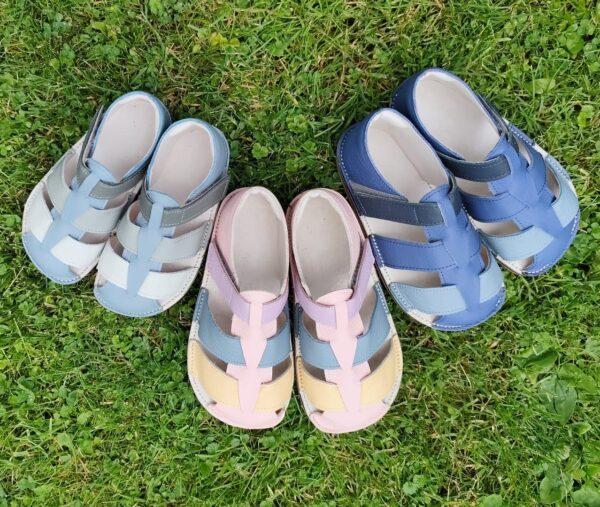 Barefootowe sandałki dziecięce ze skóry naturalnej, sandalki barefoot,sandałki dzieci skórzane, bosa stopka, miękkie sandałki skórzane na miarę